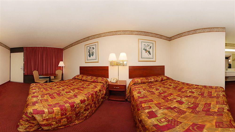 Rodeway Inn West Memphis Exteriér fotografie